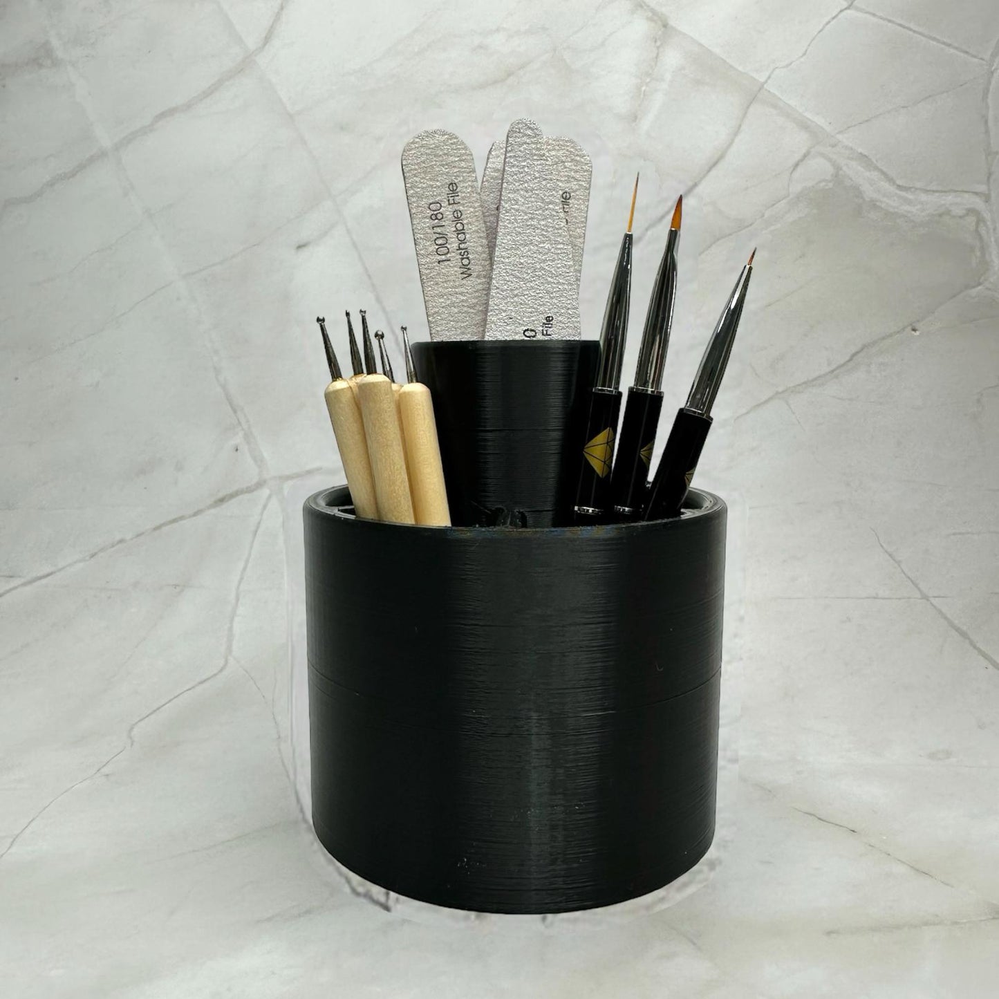 מעמד מכחולים עגול